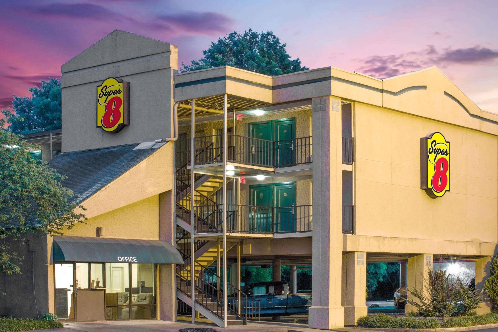 Super Inn Уилямсбърг Екстериор снимка